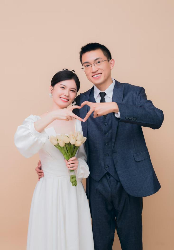 7张敏.png 7张敏.png